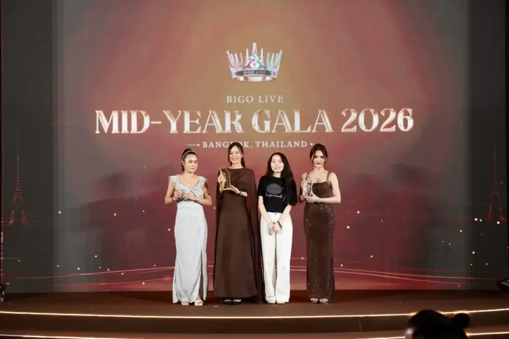 ผู้ชนะและตัวแทน BIGO LIVE บนเวที Thailand Mid-Year Gala 2026 ที่กรุงเทพฯ